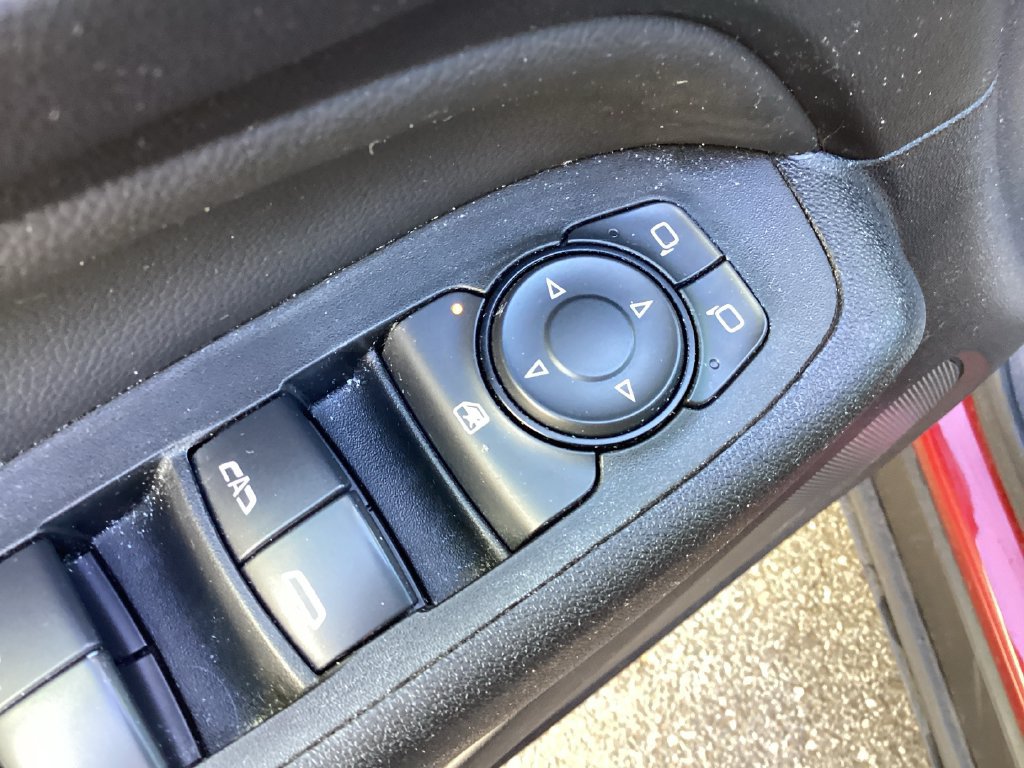 Used 2024 Chevrolet Equinox LT AWD/4WD image 35