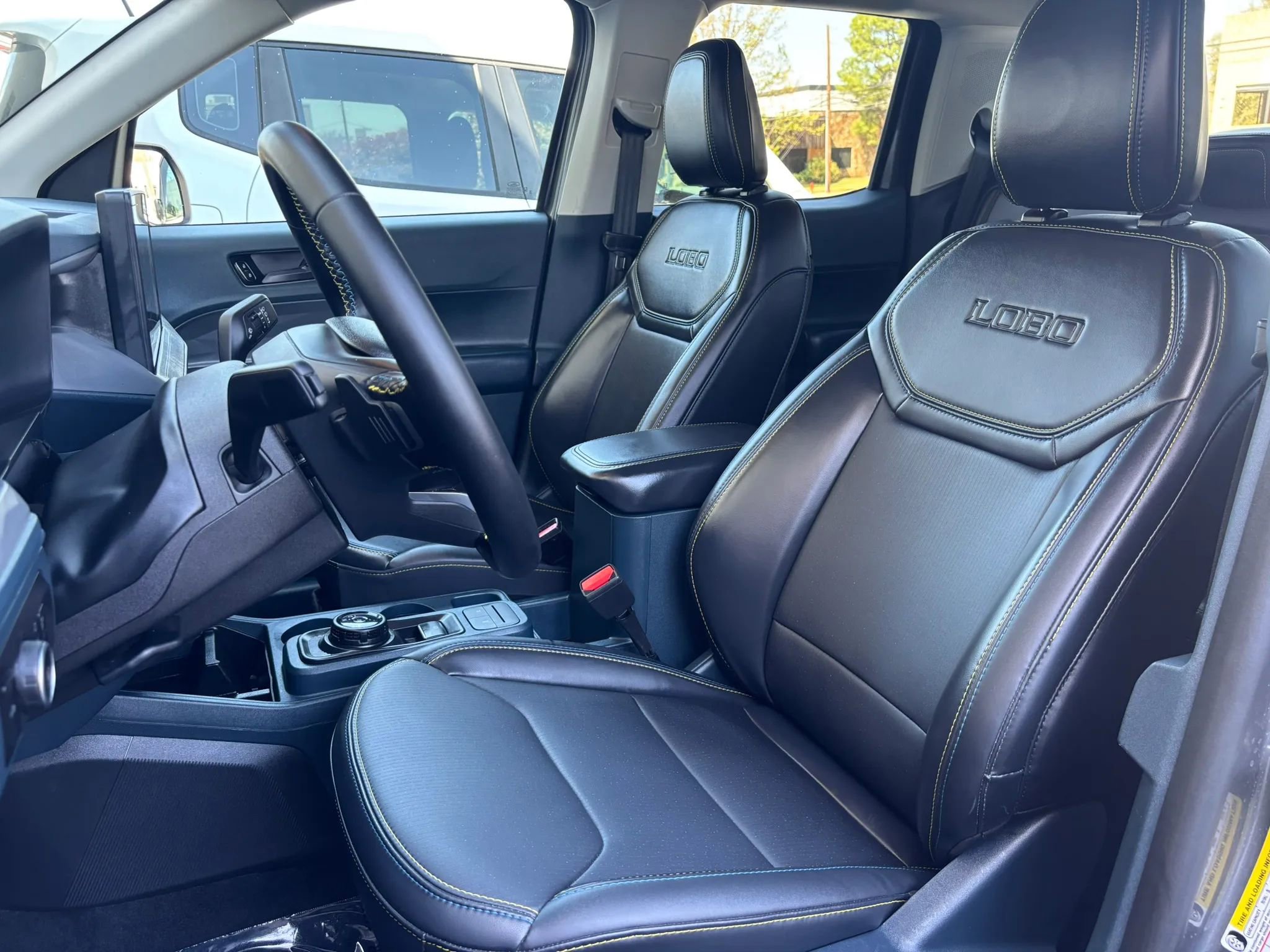 Used 2025 Ford Maverick Lobo image 22