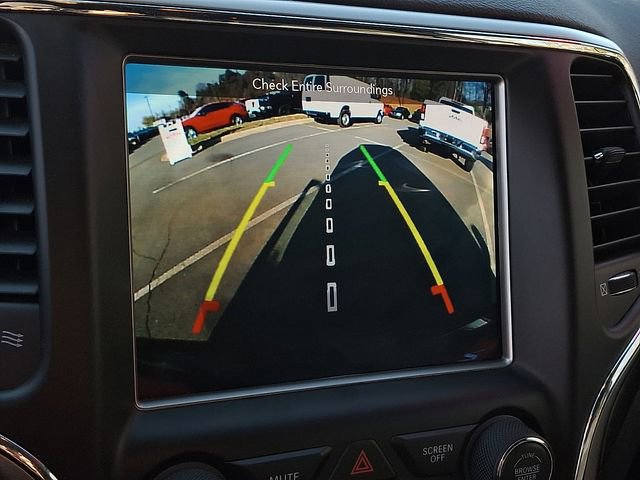 Used 2018 Jeep Grand Cherokee Altitude image 18