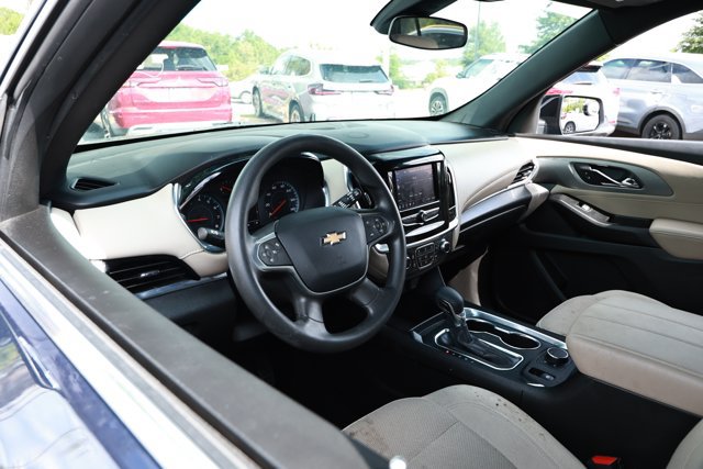 Used 2023 Chevrolet Traverse LS FWD image 21