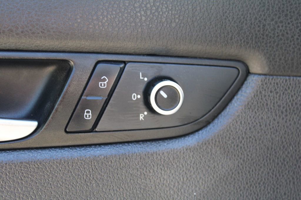 Used 2015 Volkswagen Passat 1.8T Wolfsburg Edition image 21