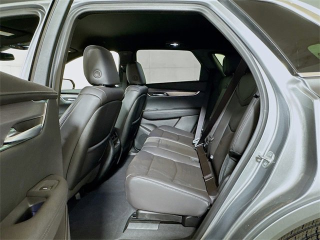 New 2025 Cadillac XT5 Luxury image 13