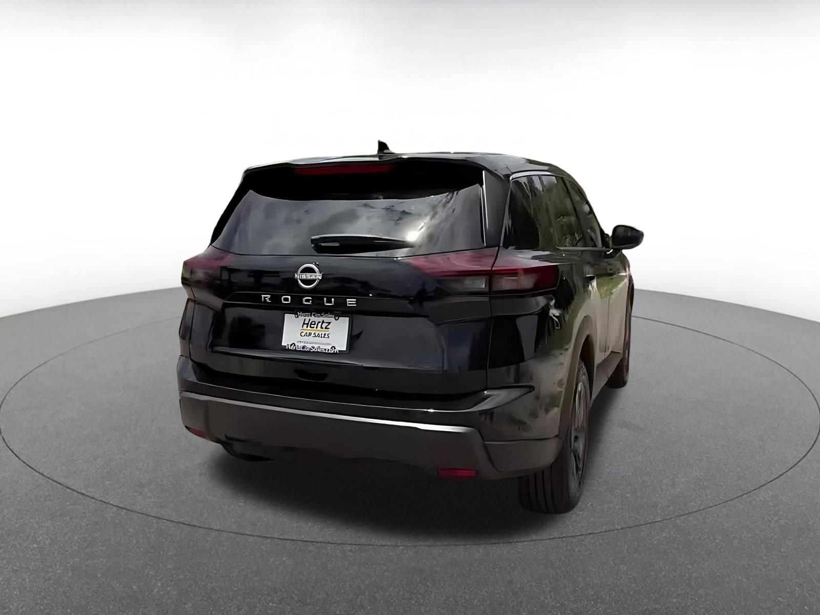 Used 2025 Nissan Rogue SV FWD image 15