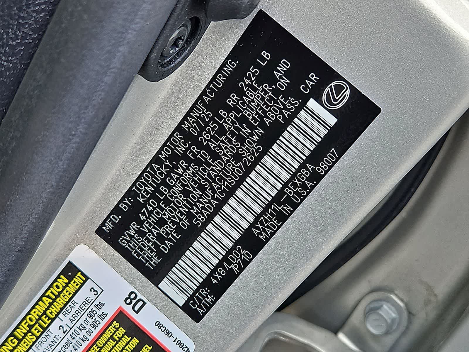 Used 2025 Lexus ES 300h w/ Premium Package FWD image 40