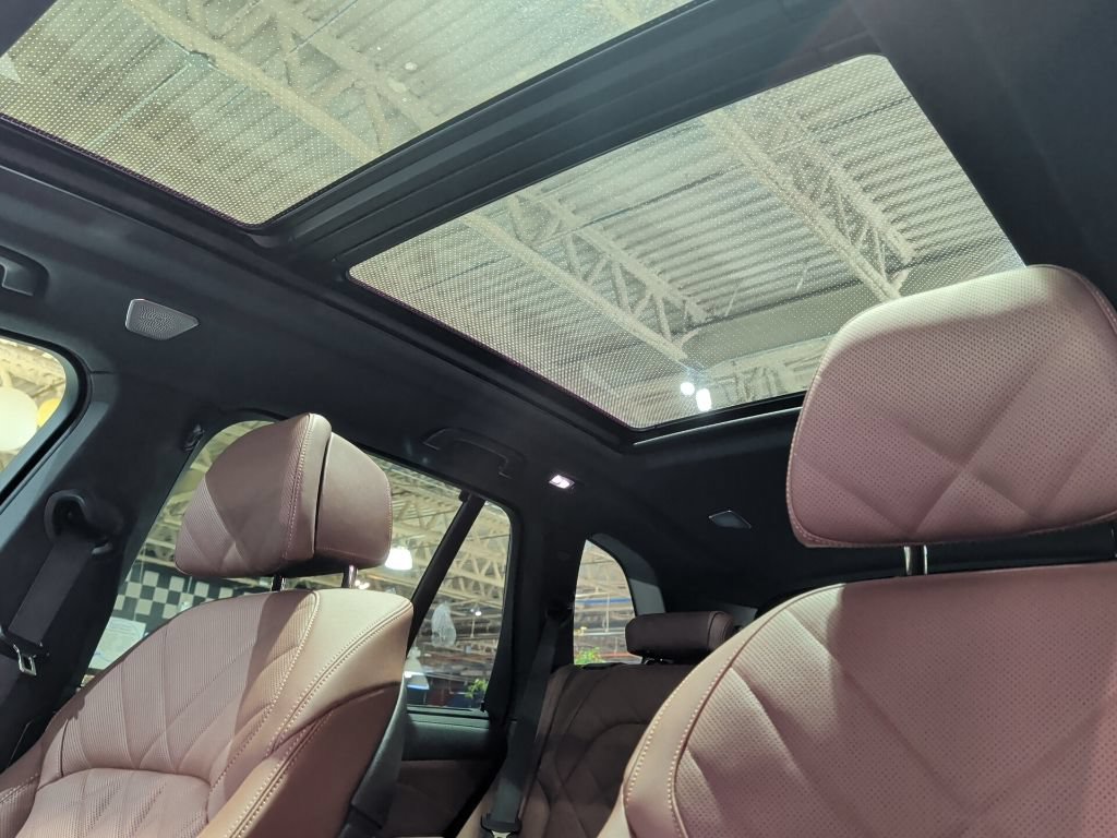 Certified 2026 BMW X5 M60i AWD/4WD image 19