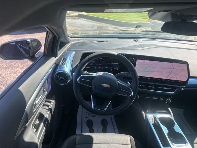 New 2026 Chevrolet Equinox EV LT image 27