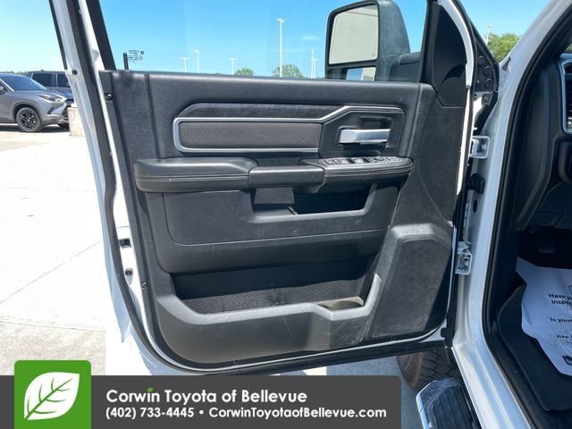 Used 2024 RAM 3500 Big Horn AWD/4WD image 18