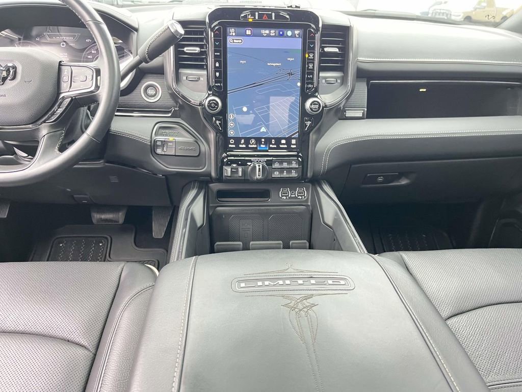 Used 2023 RAM 3500 Limited image 27