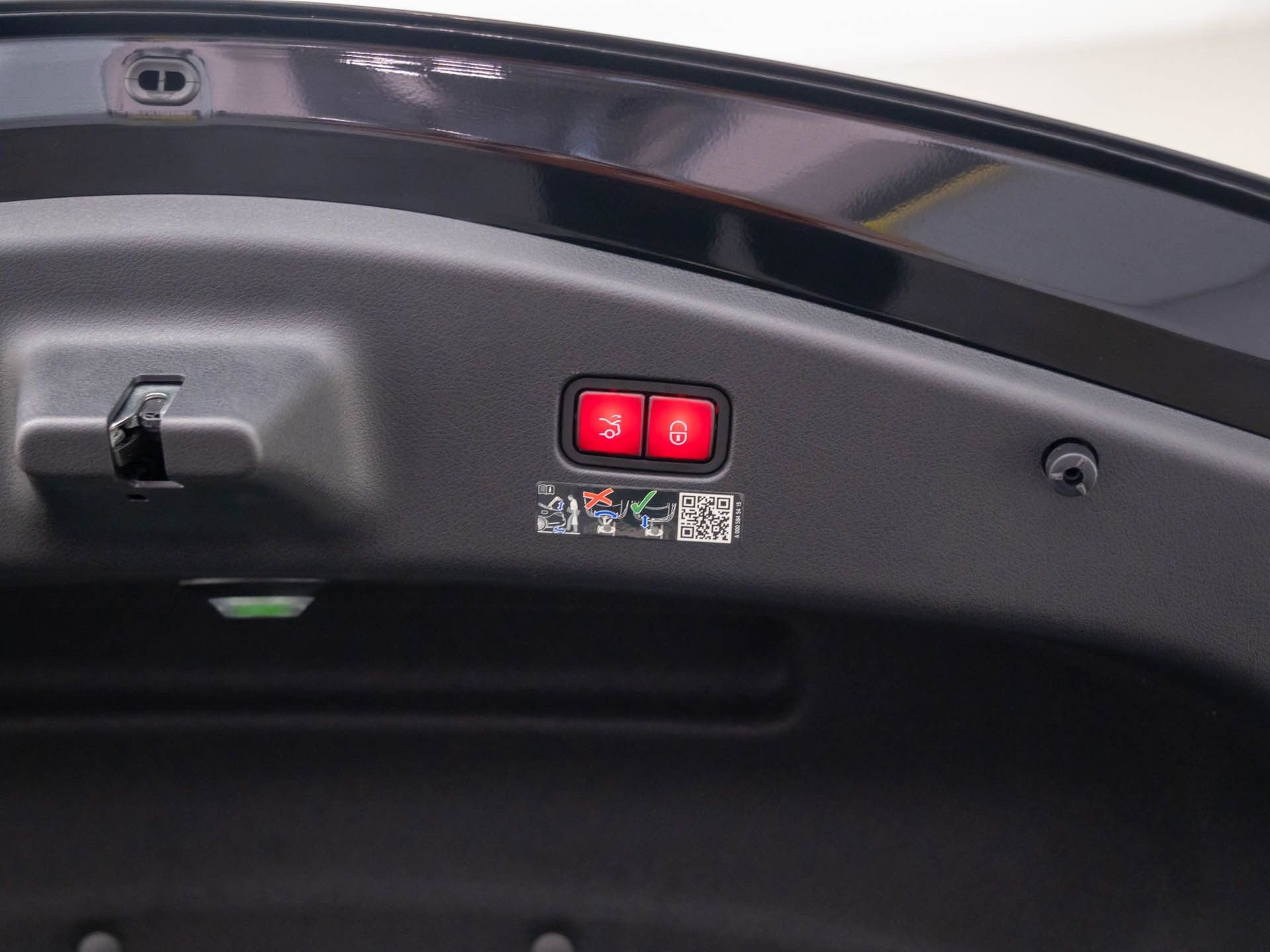 Certified 2024 Mercedes-Benz CLE 450 4MATIC Coupe image 34