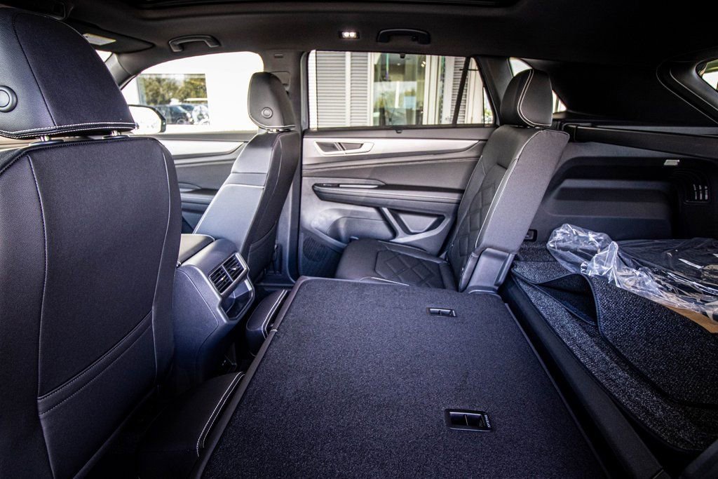 New 2026 Volkswagen Atlas Cross Sport SE AWD/4WD image 48