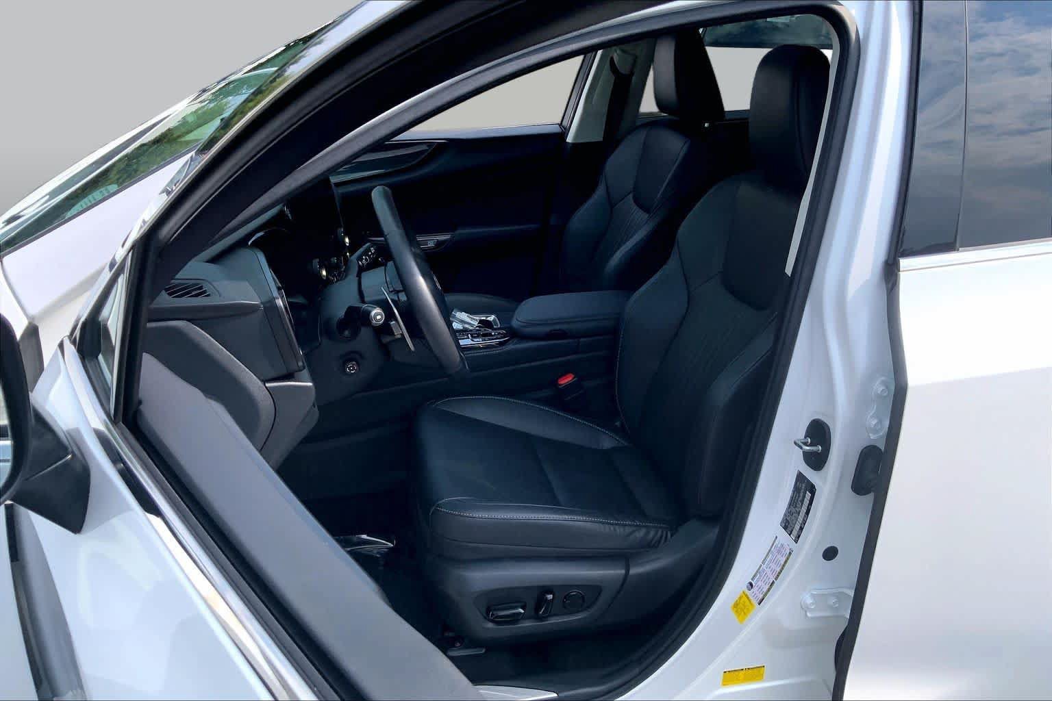 Used 2024 Lexus NX 350 AWD image 8