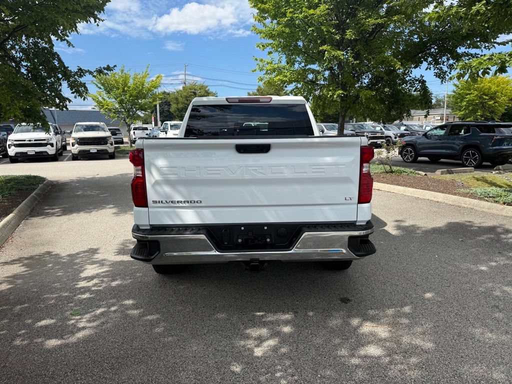 Used 2023 Chevrolet Silverado 1500 LT AWD/4WD image 4