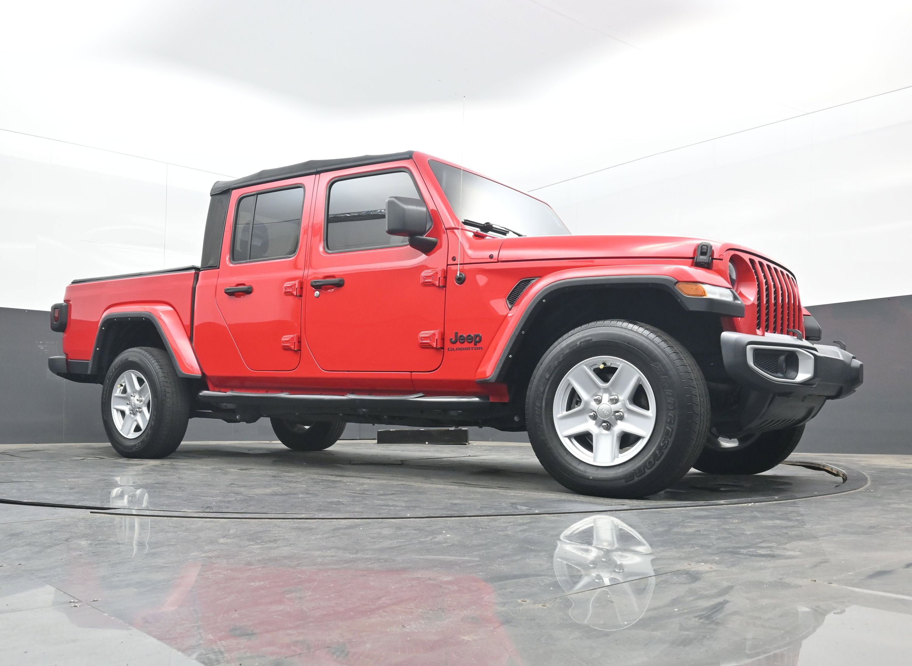 Used 2022 Jeep Gladiator Sport image 20