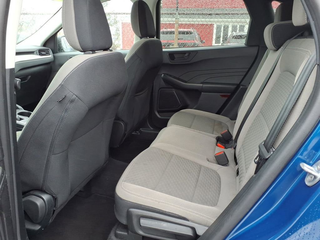 Certified 2022 Ford Escape SE image 11
