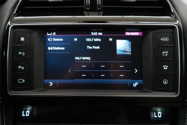 Used 2017 Jaguar F-PACE R-Sport AWD/4WD image 27