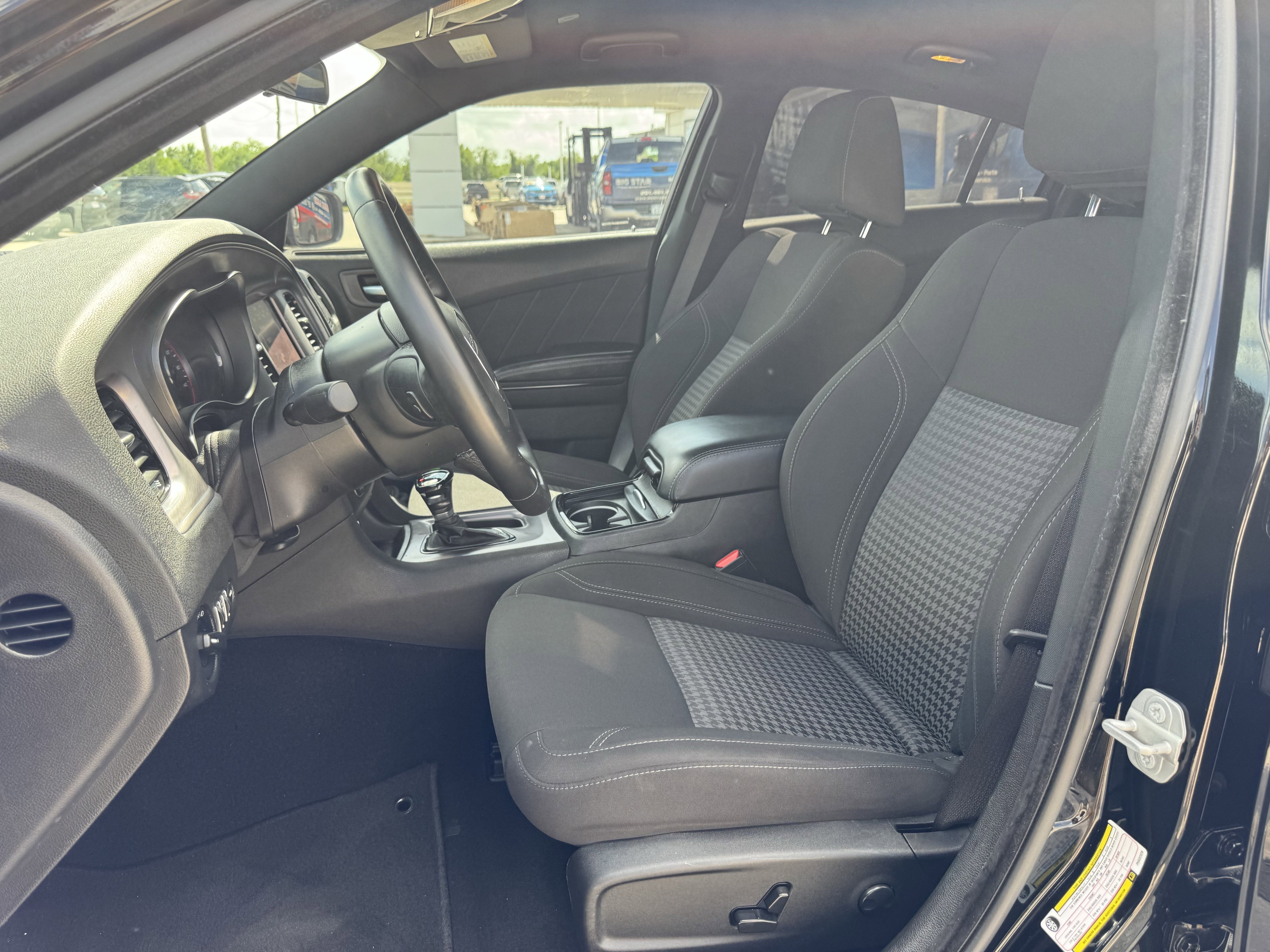 Used 2023 Dodge Charger SXT w/ Blacktop Package RWD image 27