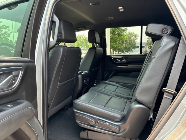 Used 2023 Chevrolet Tahoe LT w/ Luxury Package AWD/4WD image 15
