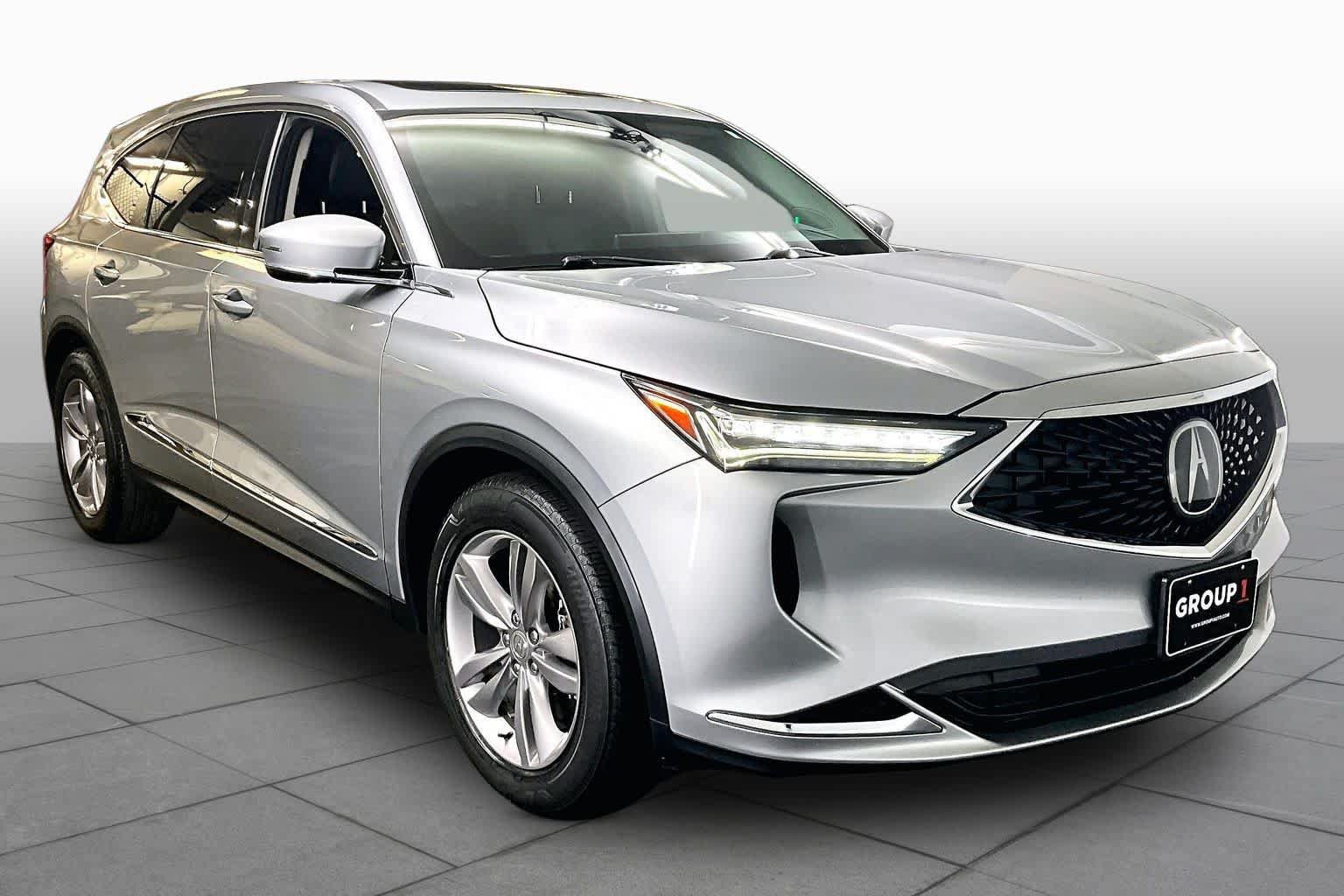 Used 2022 Acura MDX SH-AWD image 3