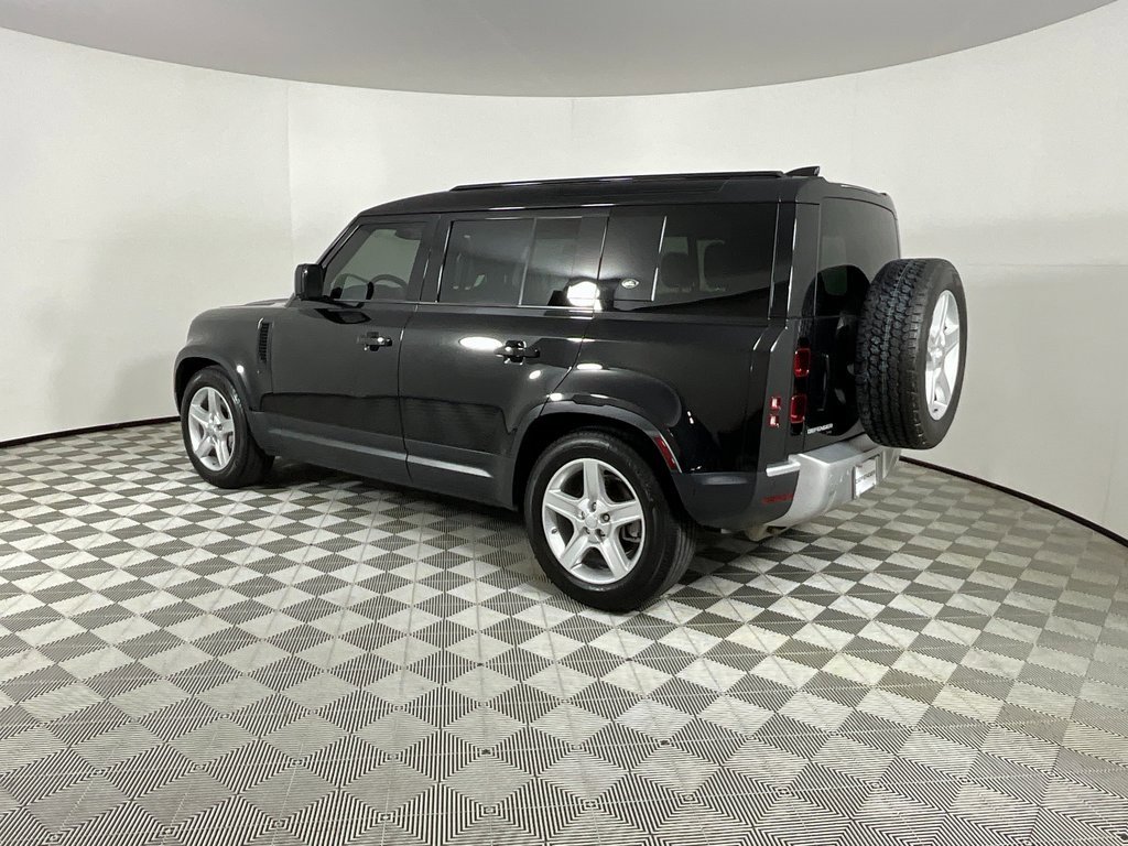 Used 2021 Land Rover Defender 110 SE image 3