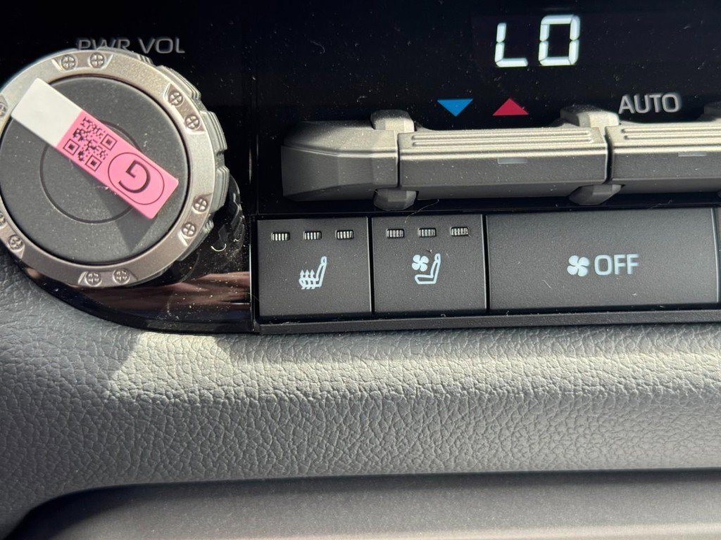 New 2026 Toyota Tundra Limited image 18