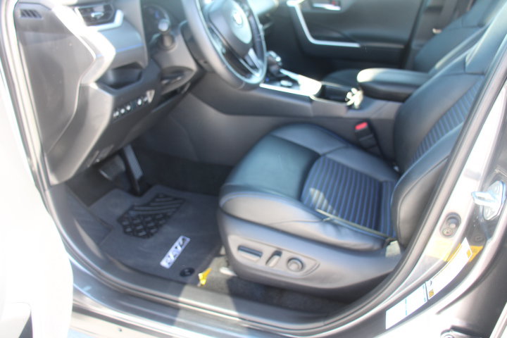 Used 2019 Toyota RAV4 XSE AWD/4WD image 11