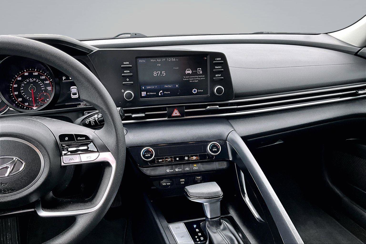 Used 2022 Hyundai Elantra SEL FWD image 7