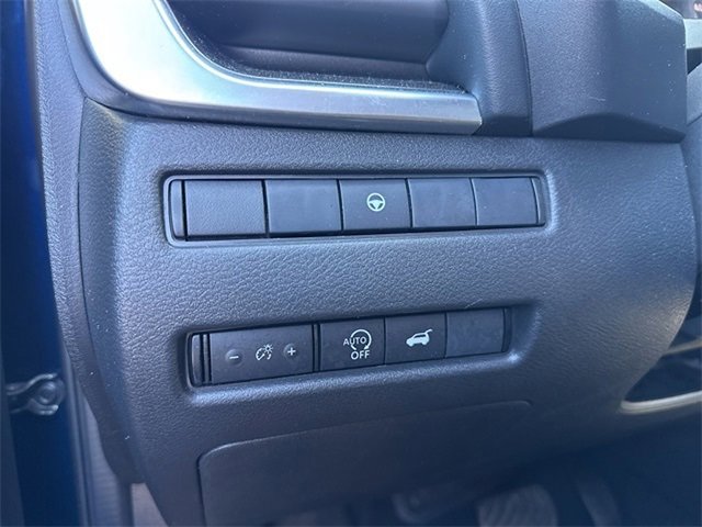 Used 2025 Nissan Rogue SV image 13