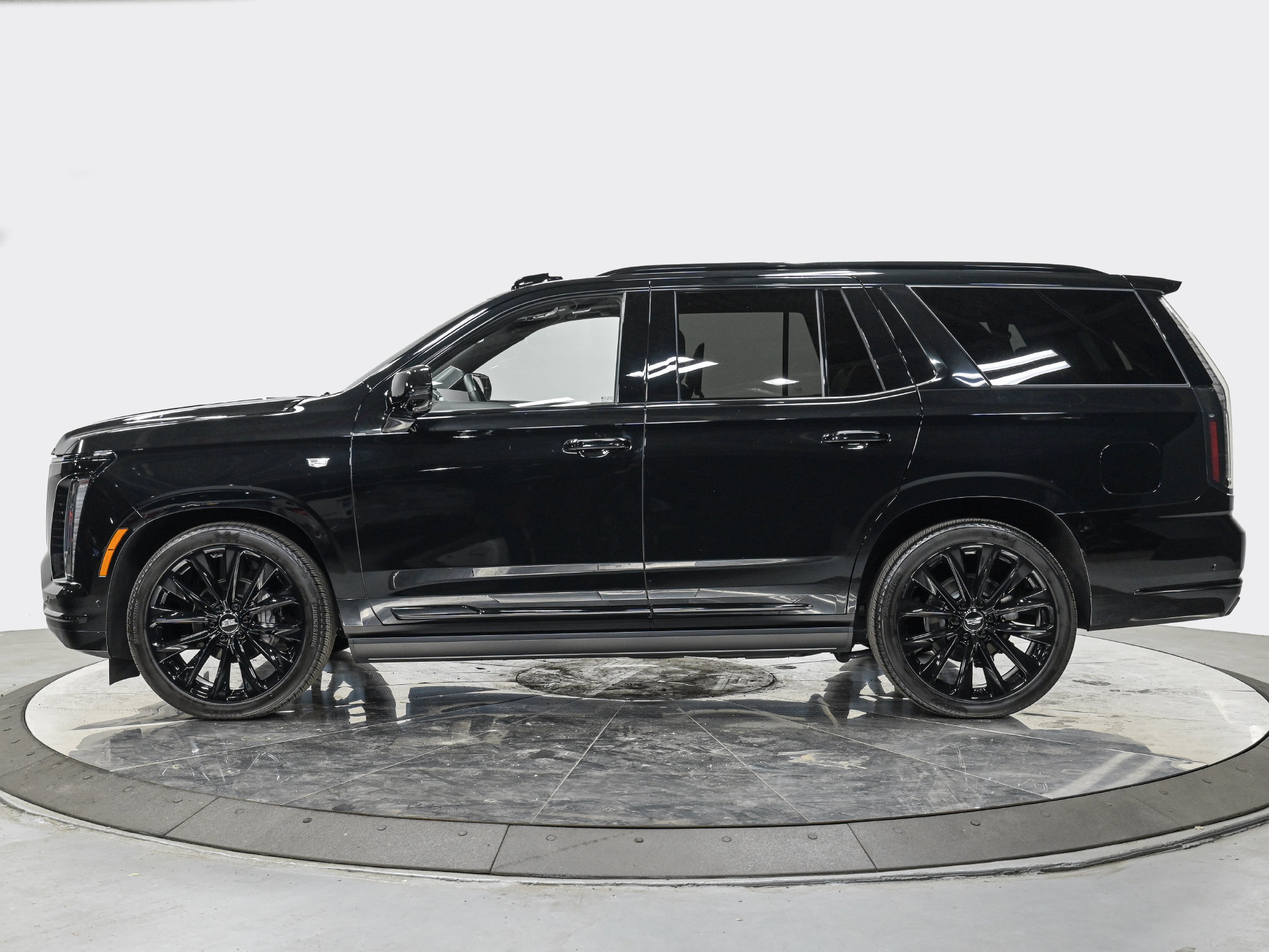 Used 2026 Cadillac Escalade Platinum Sport w/ LPO, ONYX Package AWD/4WD image 2
