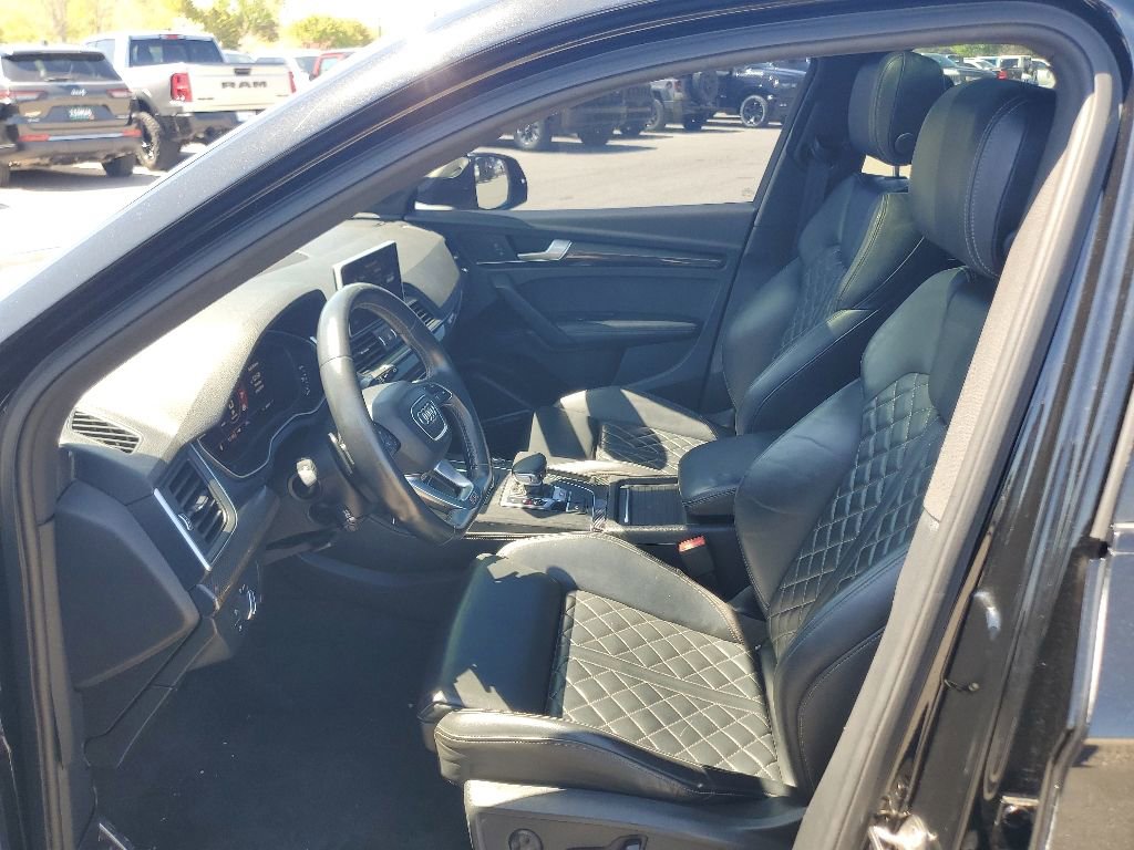 Used 2020 Audi SQ5 Premium Plus w/ Premium Plus Package AWD/4WD image 5