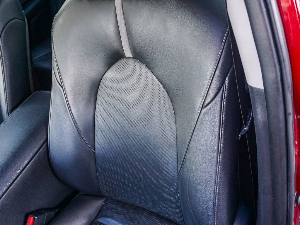 Used 2018 Toyota Camry XSE image 21