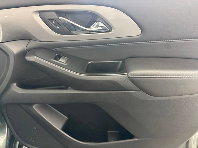 Used 2023 Chevrolet Traverse LT AWD/4WD image 19
