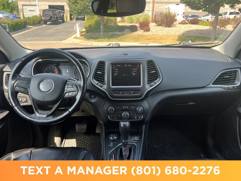 Used 2021 Jeep Cherokee Trailhawk w/ Comfort/Convenience Group AWD/4WD image 15