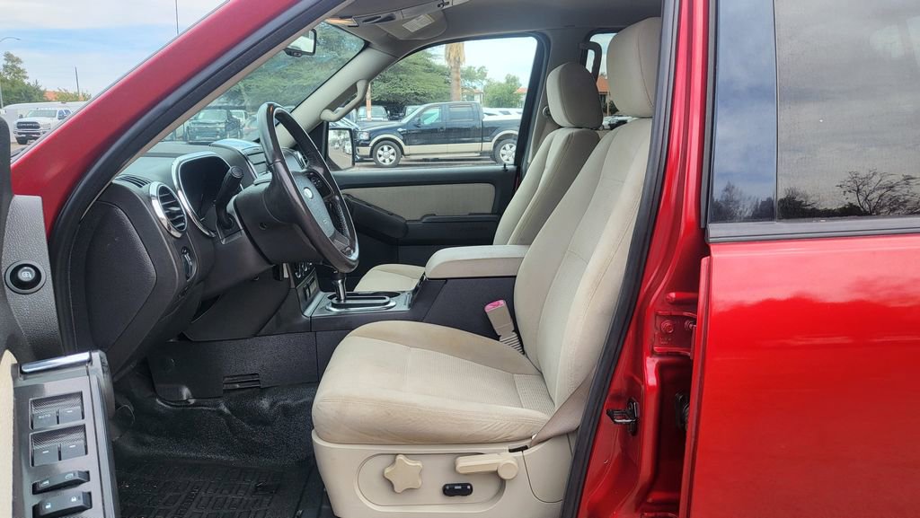 Used 2008 Ford Explorer Sport Trac XLT RWD image 24