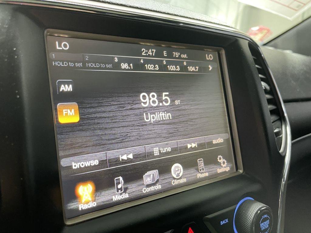Used 2014 Jeep Grand Cherokee Limited AWD/4WD image 21