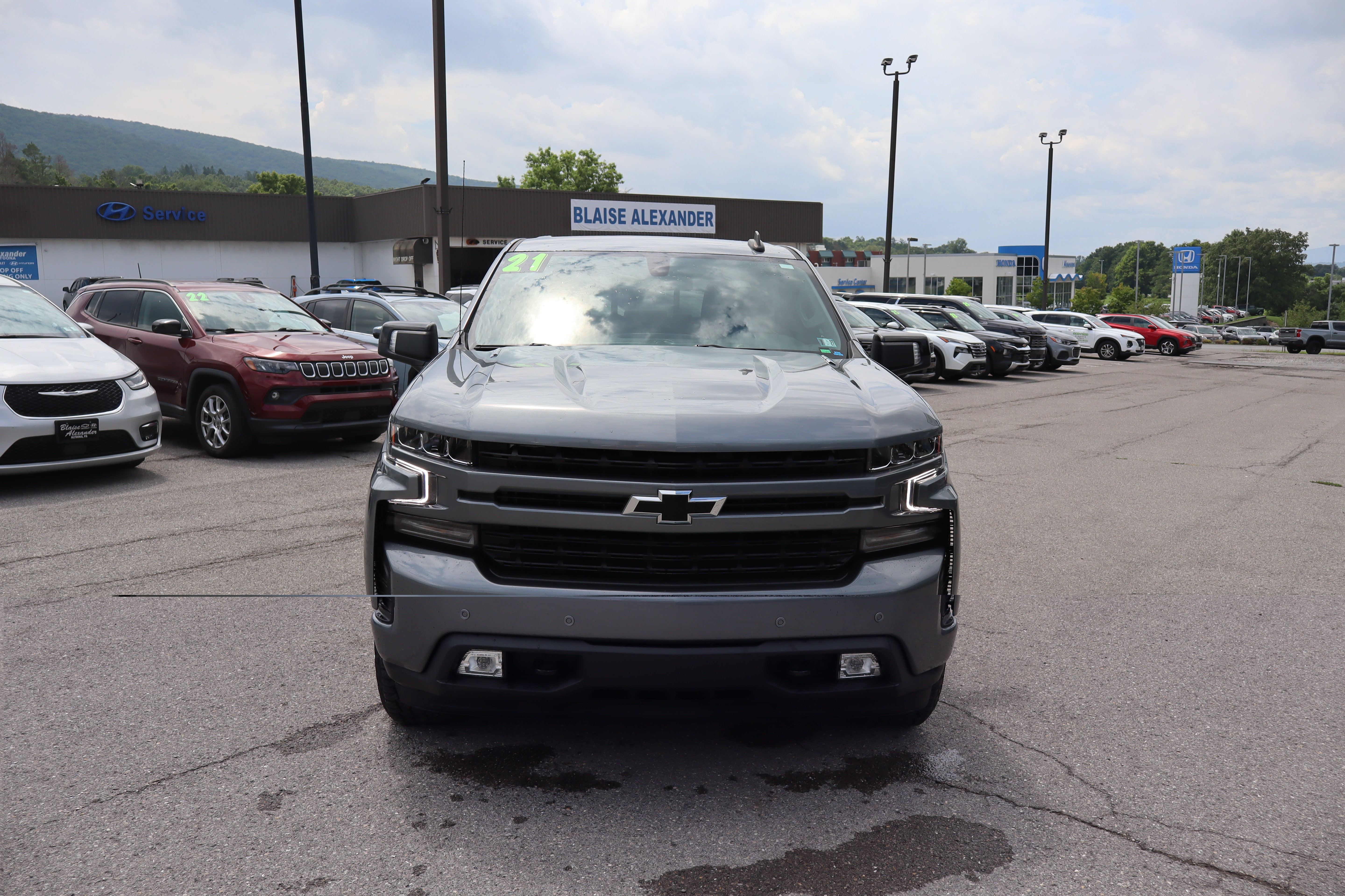 Used 2021 Chevrolet Silverado 1500 RST AWD/4WD image 9