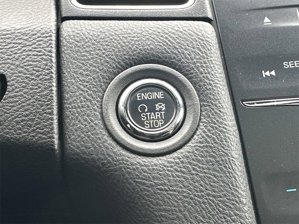 Used 2016 Ford Taurus Limited image 26
