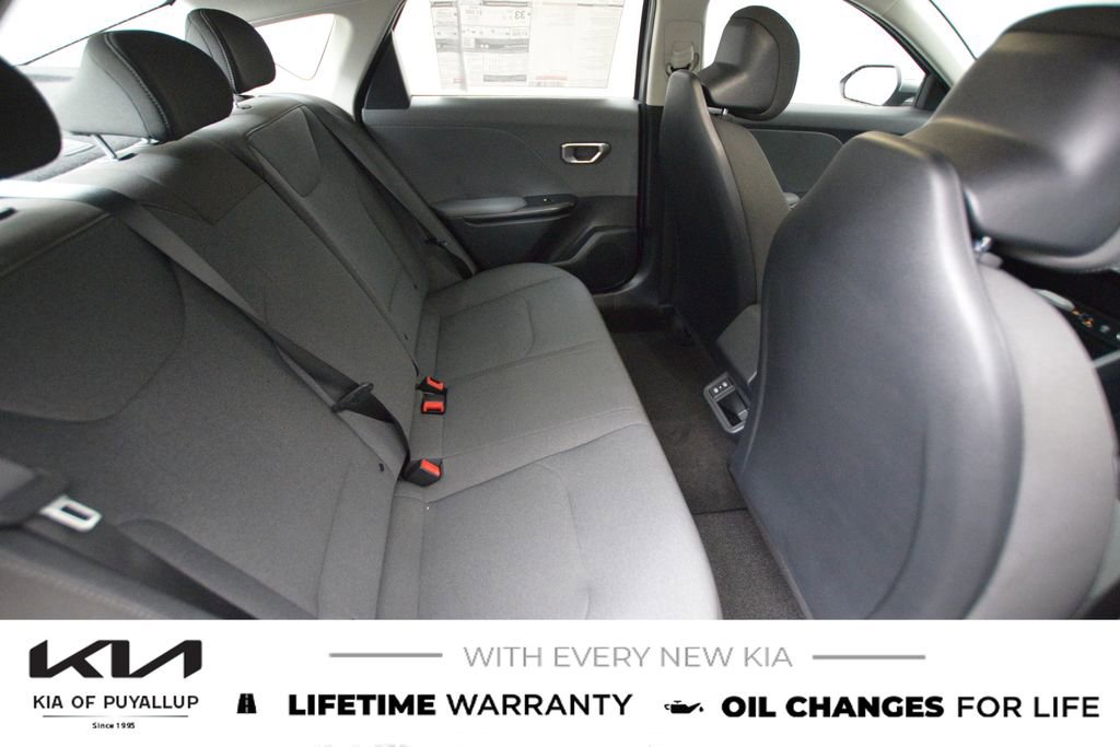 New 2025 Kia K4 LXS image 14