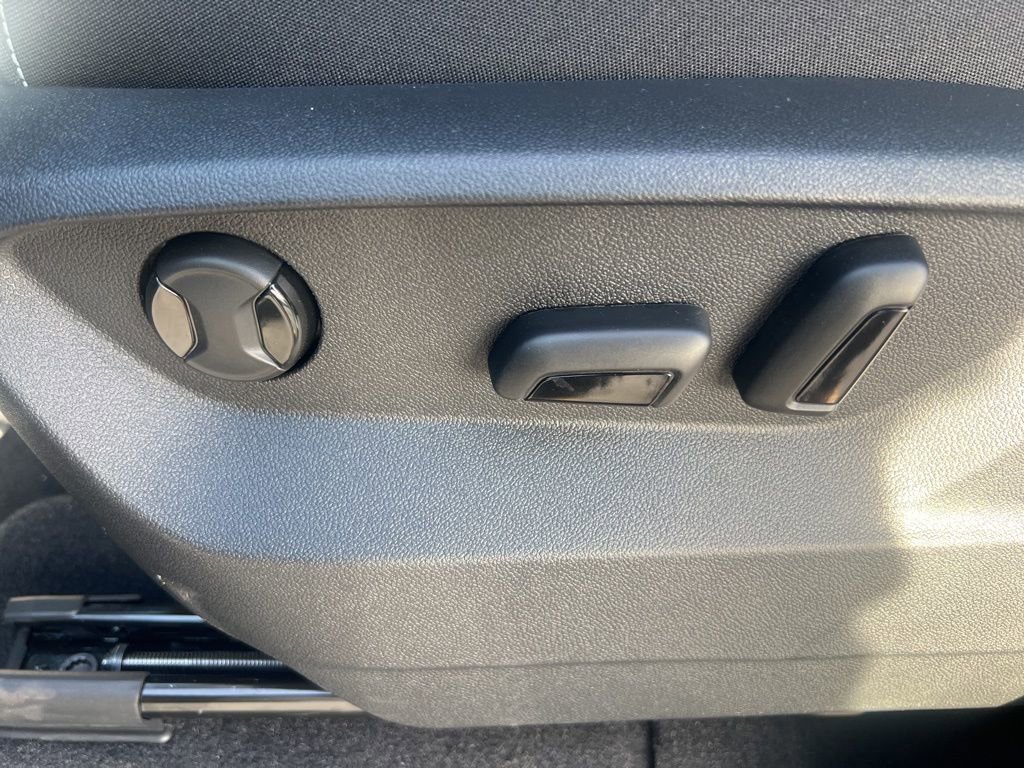 New 2026 Volkswagen Atlas SE image 16