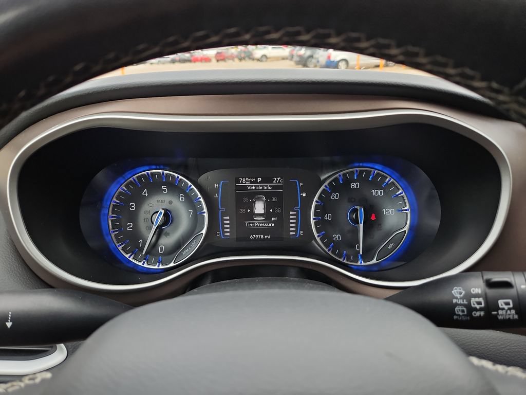 Used 2023 Chrysler Voyager LX FWD image 23
