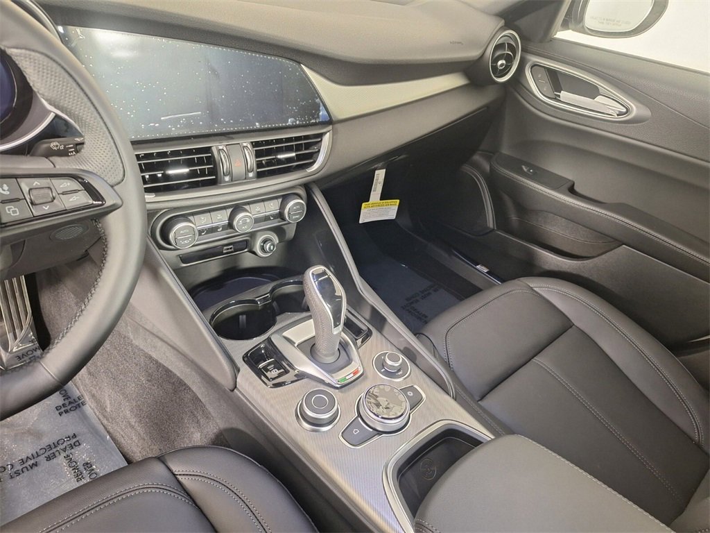 New 2025 Alfa Romeo Giulia image 22