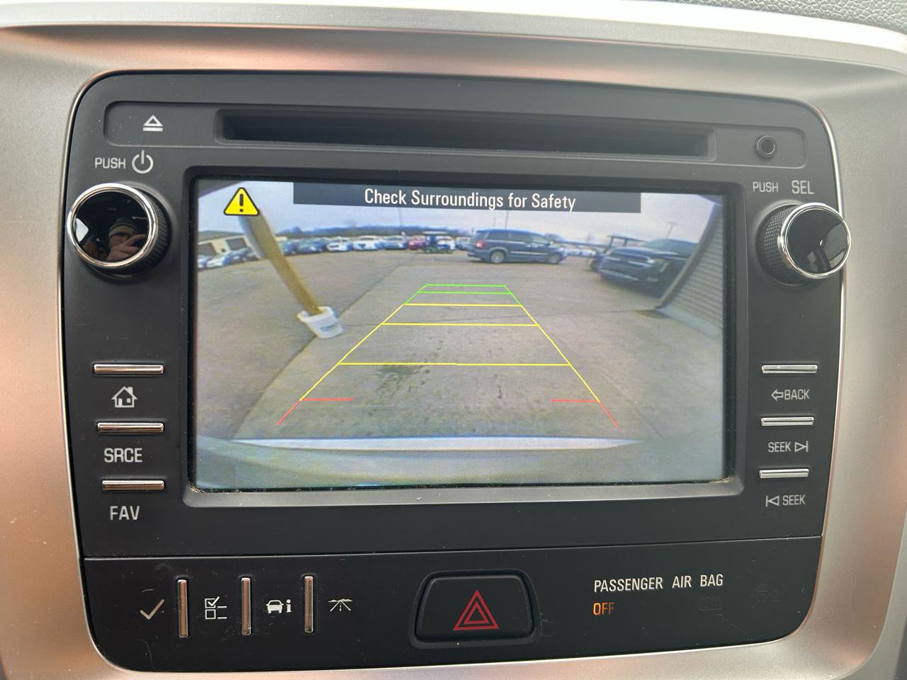 Used 2015 GMC Acadia SLE FWD image 24