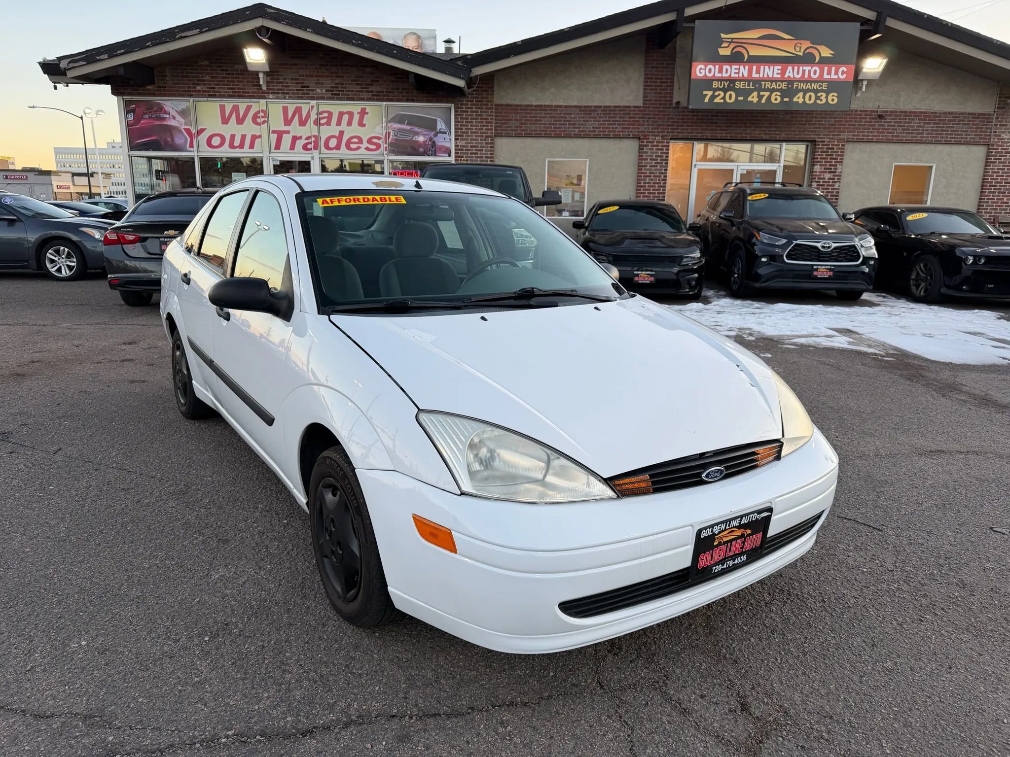 Used 2004 Ford Focus LX image 2