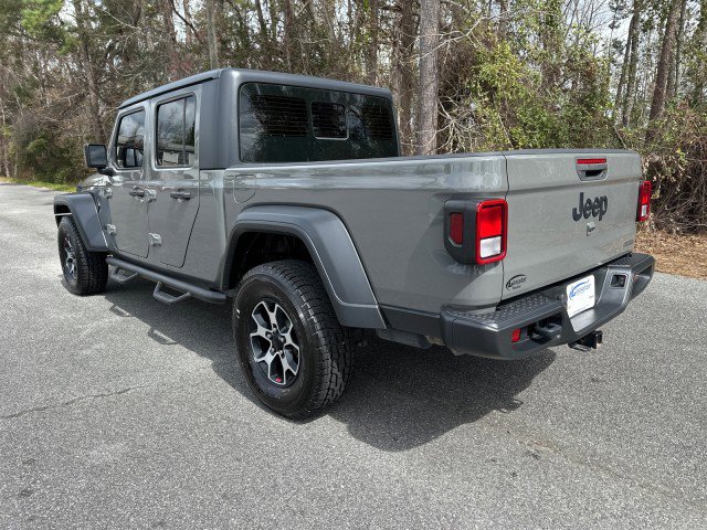 Used 2020 Jeep Gladiator Sport image 3