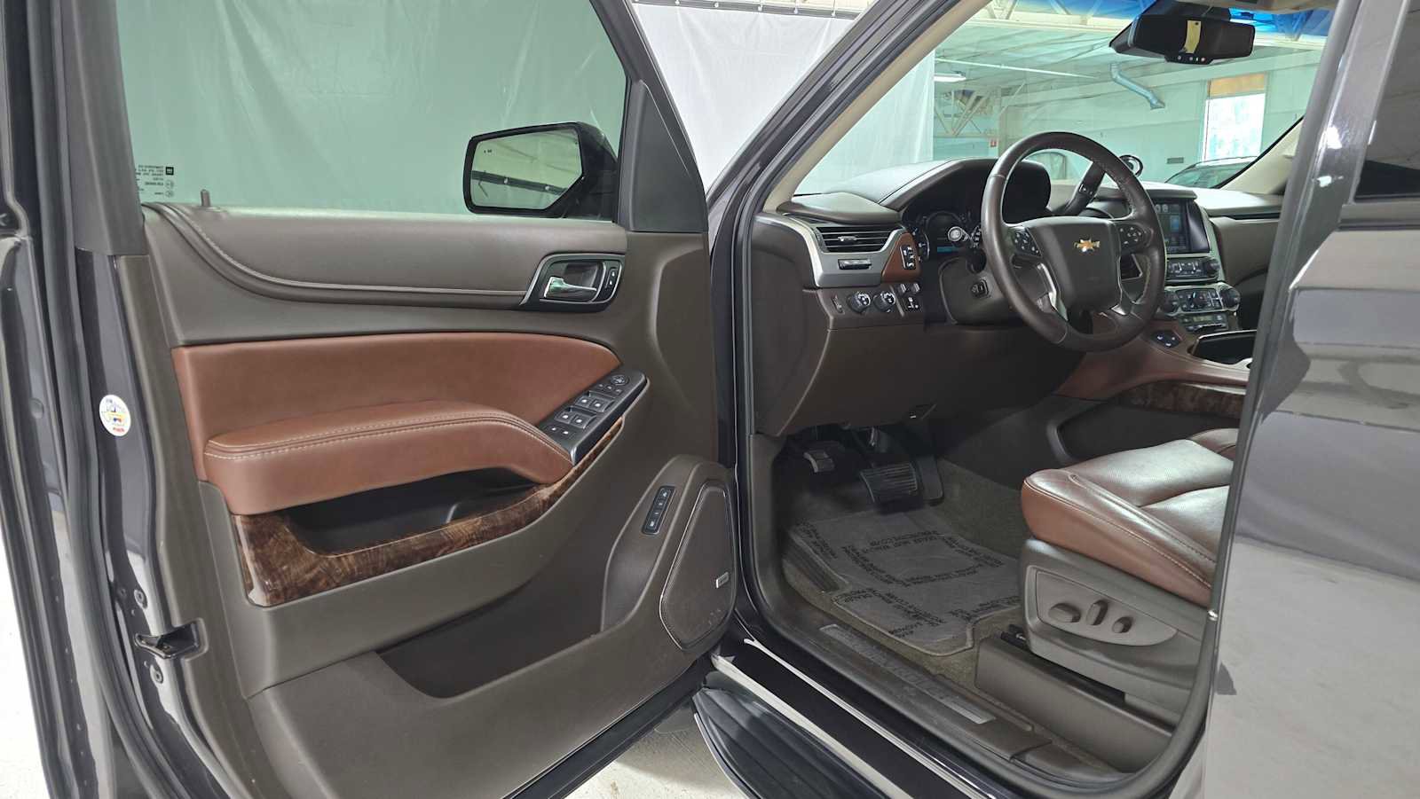 Used 2018 Chevrolet Tahoe Premier w/ RST 6.2L Performance Edition image 19