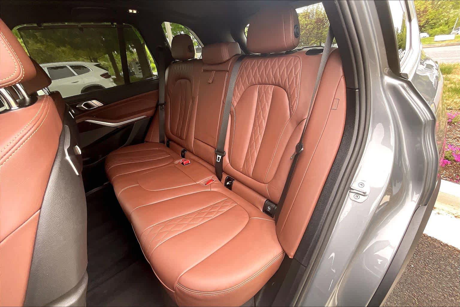 Used 2025 BMW X5 xDrive50e w/ Climate Comfort Package AWD/4WD image 21