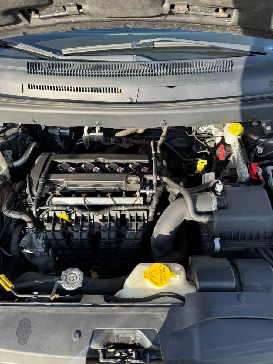 Used 2019 Dodge Journey SE FWD image 25