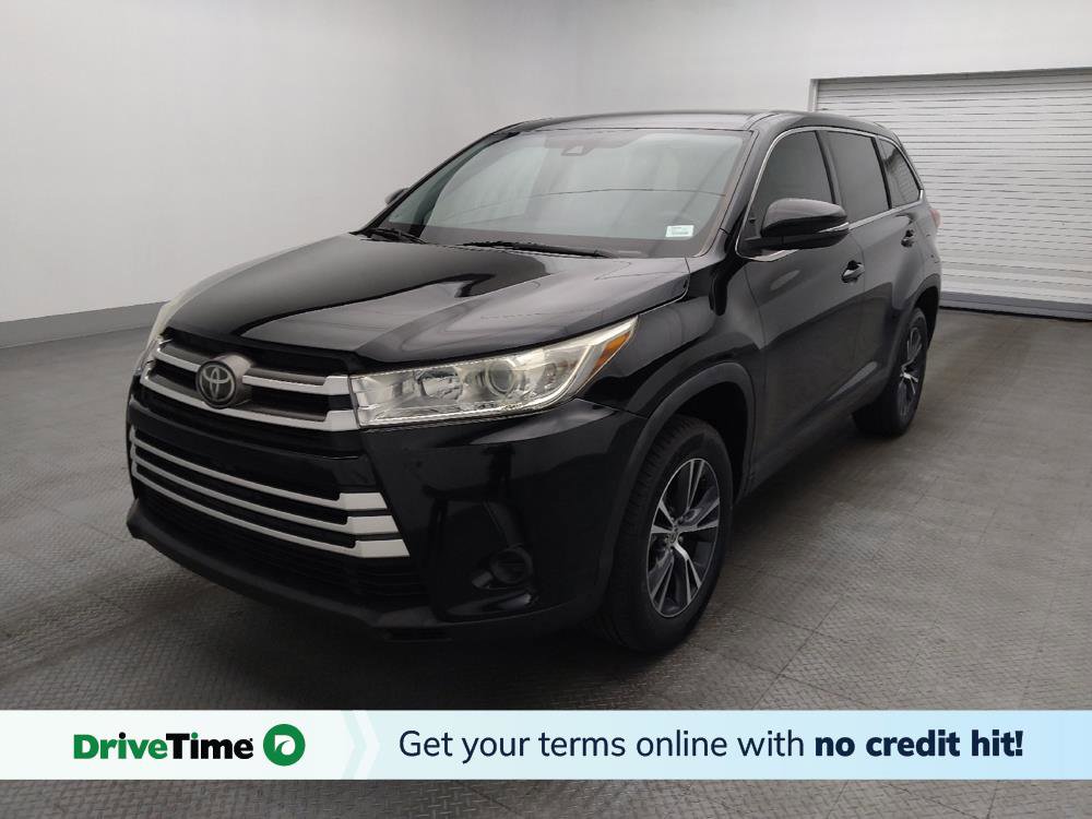 Used 2019 Toyota Highlander LE image 1