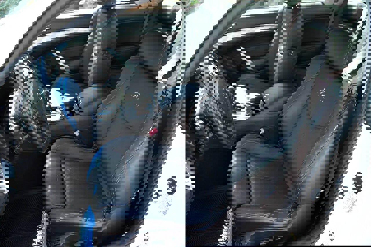 Used 2014 INFINITI Q60 Journey w/ Premium Package image 37