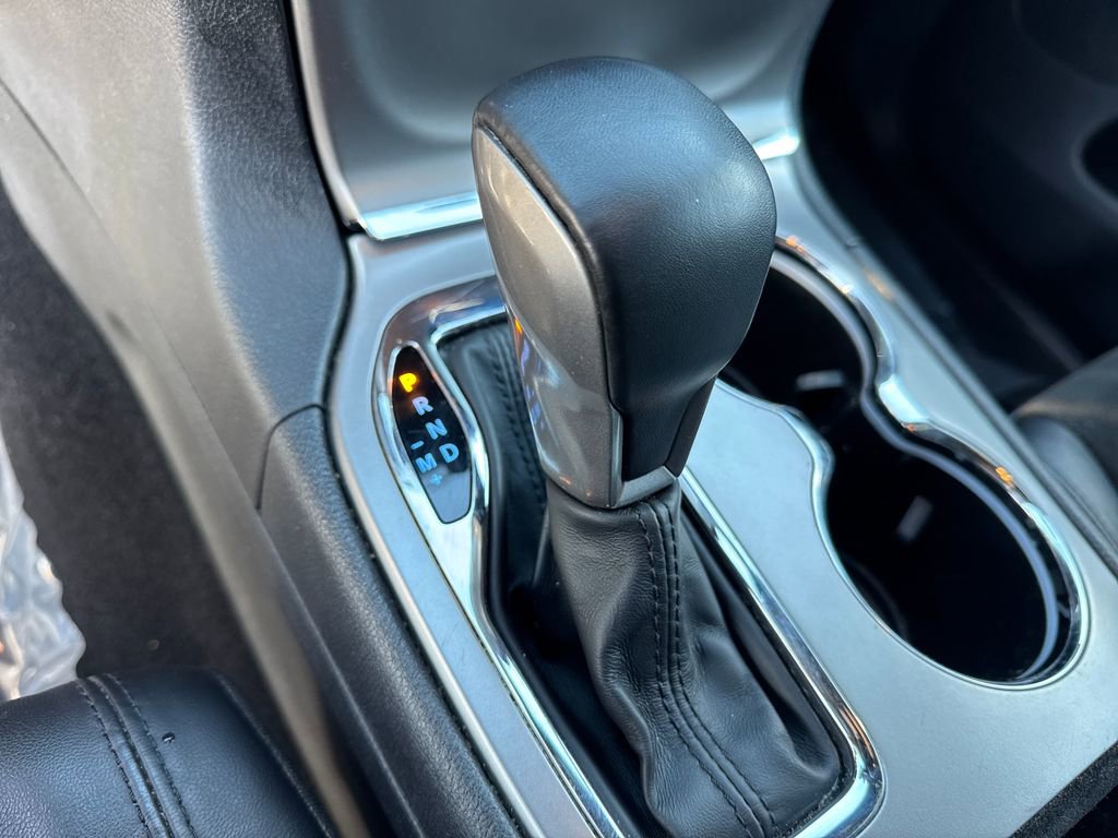 Certified 2021 Jeep Grand Cherokee Laredo X image 36