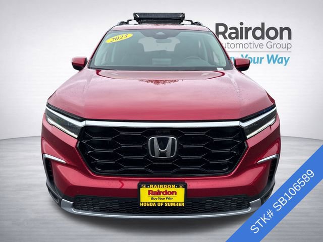 Used 2025 Honda Pilot Touring image 2